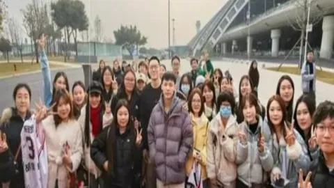 新疆突起领跑积分榜，广东排名跌出前七，上海八强之梦破灭